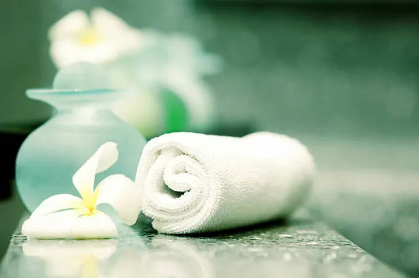The Japanese Towel Roll Is Here to Fix Your Posture