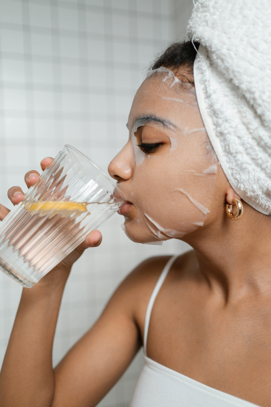 The Surprising Science Behind Drinking Lemon Water